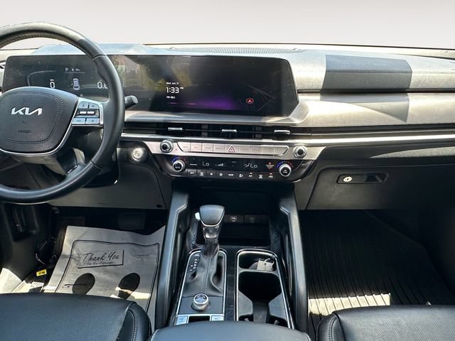 Used 2024 Kia Telluride LX FWD image 11
