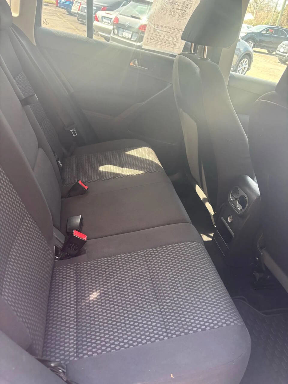 Used 2011 Volkswagen Tiguan S image 3