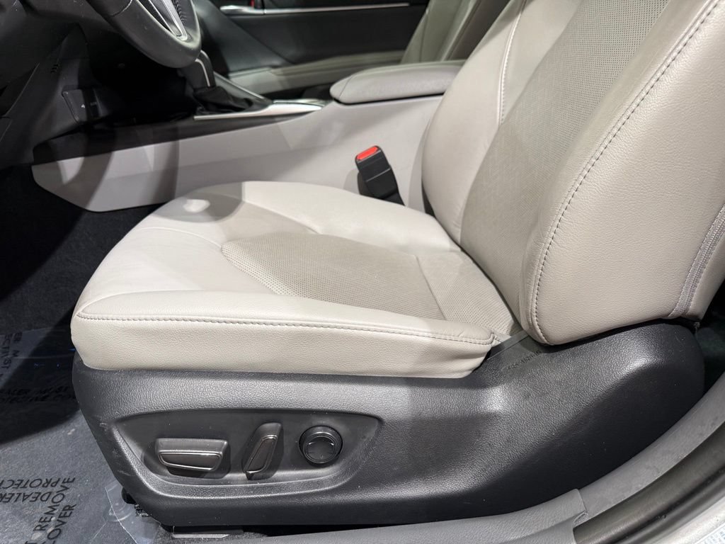 Certified 2024 Toyota Camry XLE w/ Cold Weather Package AWD/4WD image 13