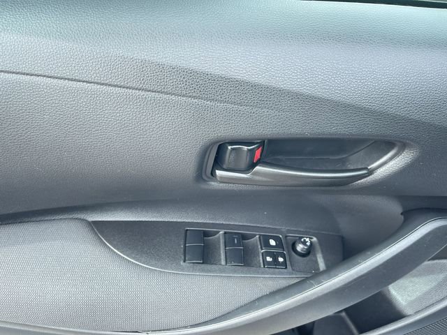 Used 2025 Toyota Corolla LE FWD image 21