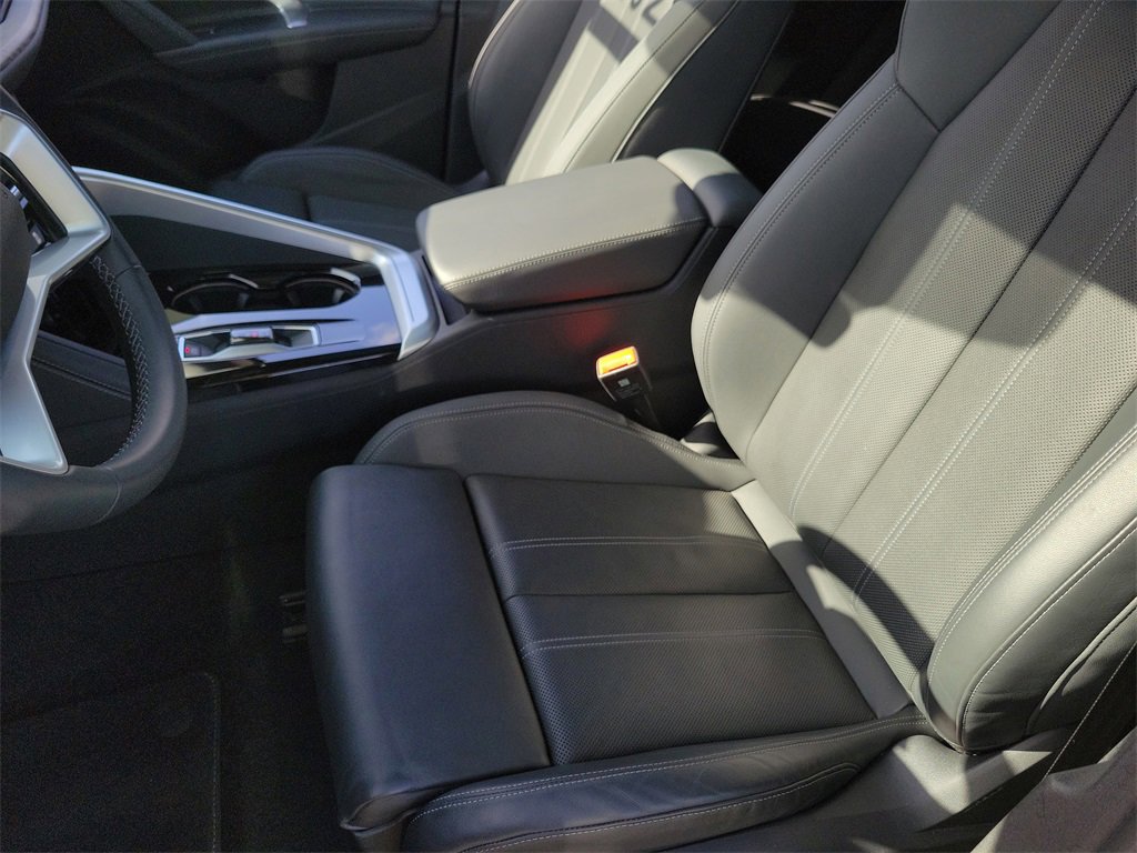 Certified 2025 Audi Q5 Premium Plus w/ Premium Plus image 18