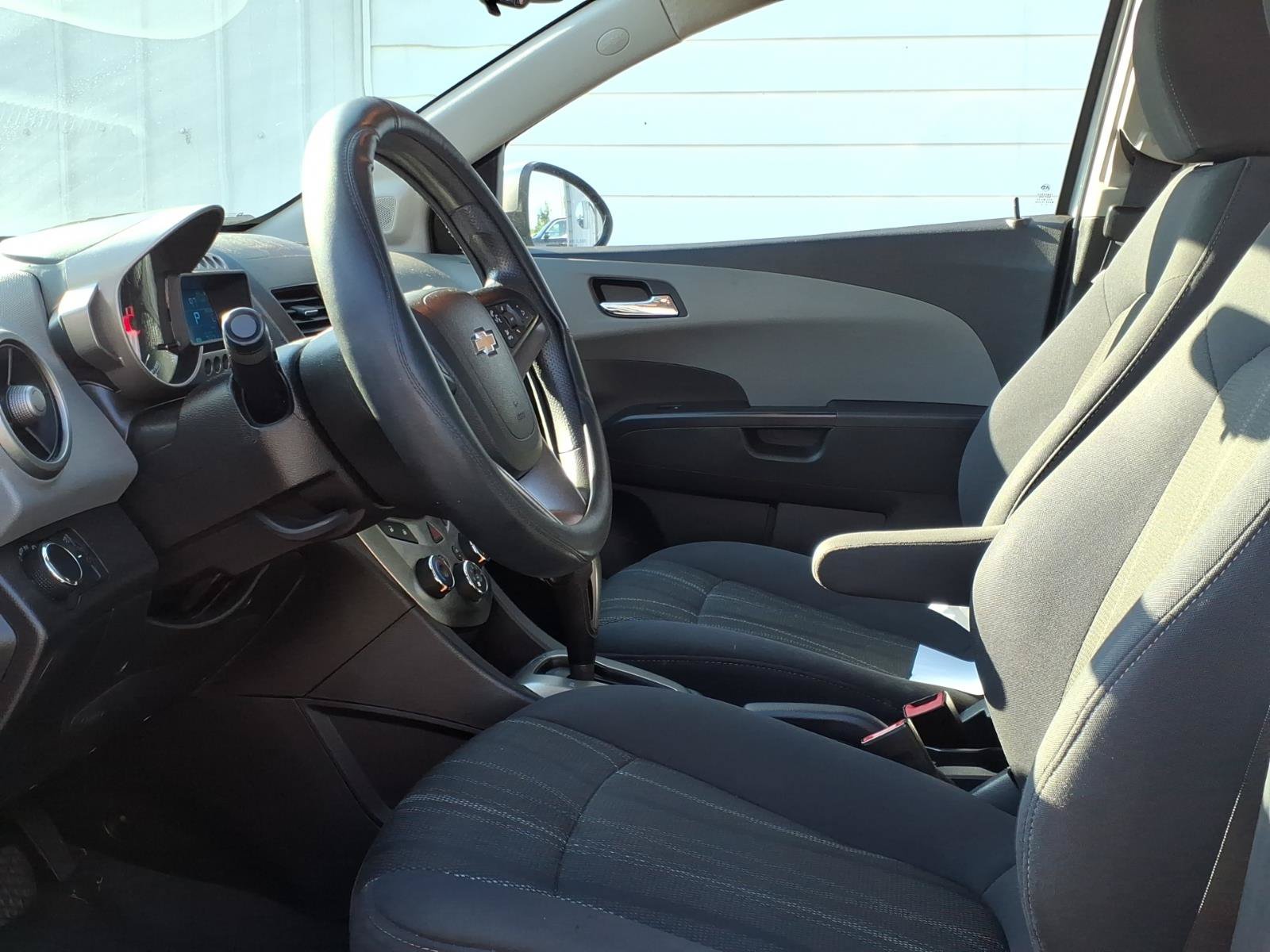 Used 2014 Chevrolet Sonic LT FWD image 7