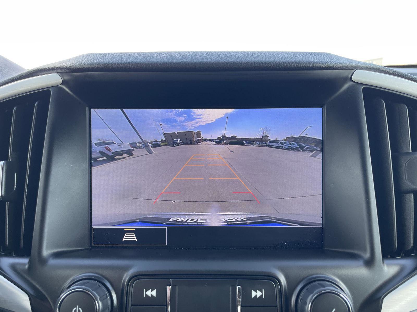 Used 2023 GMC Terrain SLT image 24