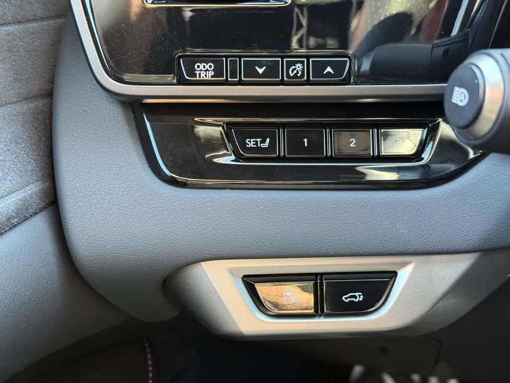 Used 2024 Lexus RX 500h F Sport w/ Convenience Package image 23