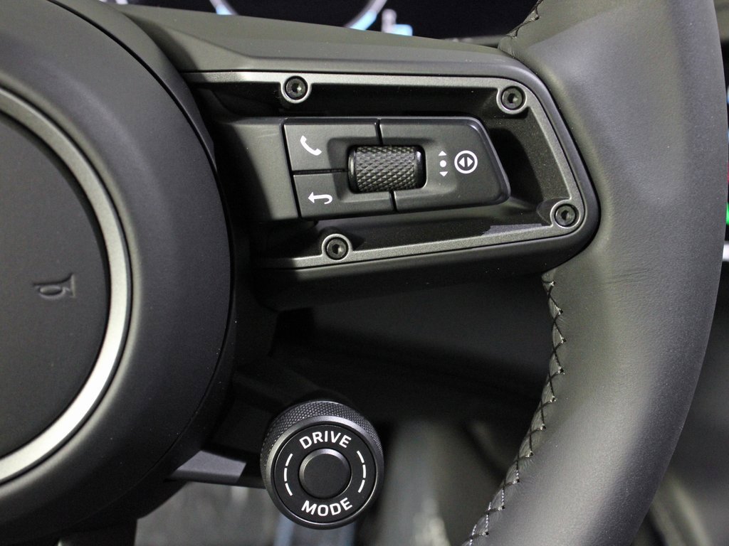 Used 2025 Porsche Taycan 4S image 26