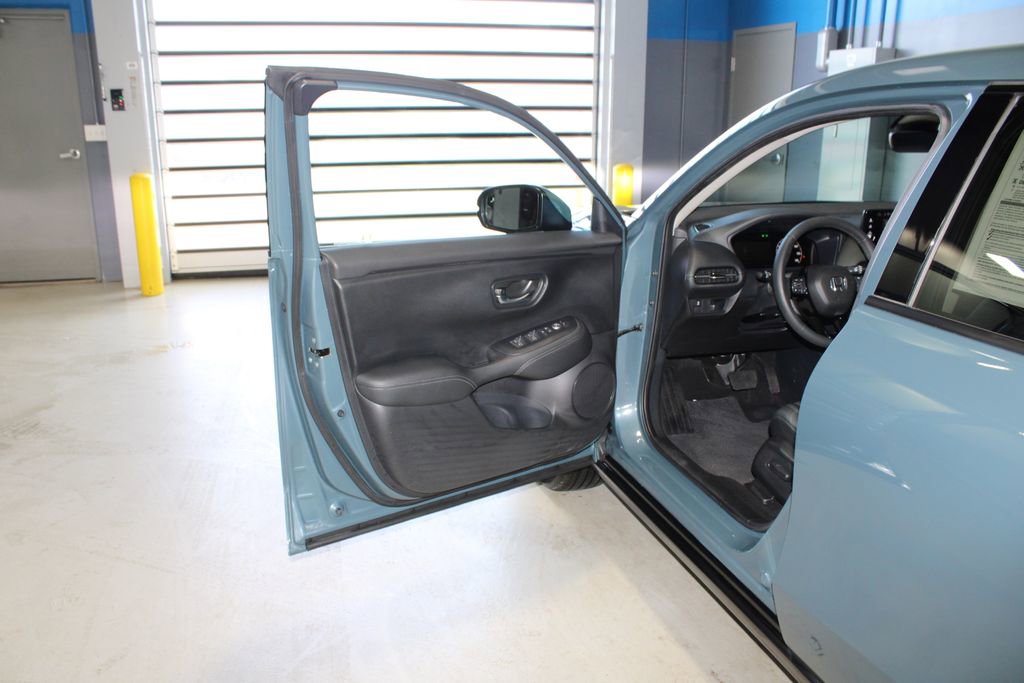 Certified 2024 Honda HR-V EX-L image 7