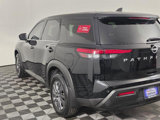 Used 2025 Nissan Pathfinder S w/ Cargo Package image 6