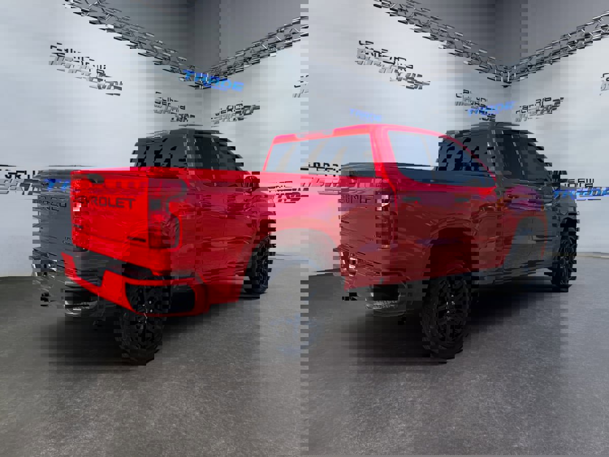 Used 2023 Chevrolet Silverado 1500 Custom w/ LPO, Dark Essentials Package image 5