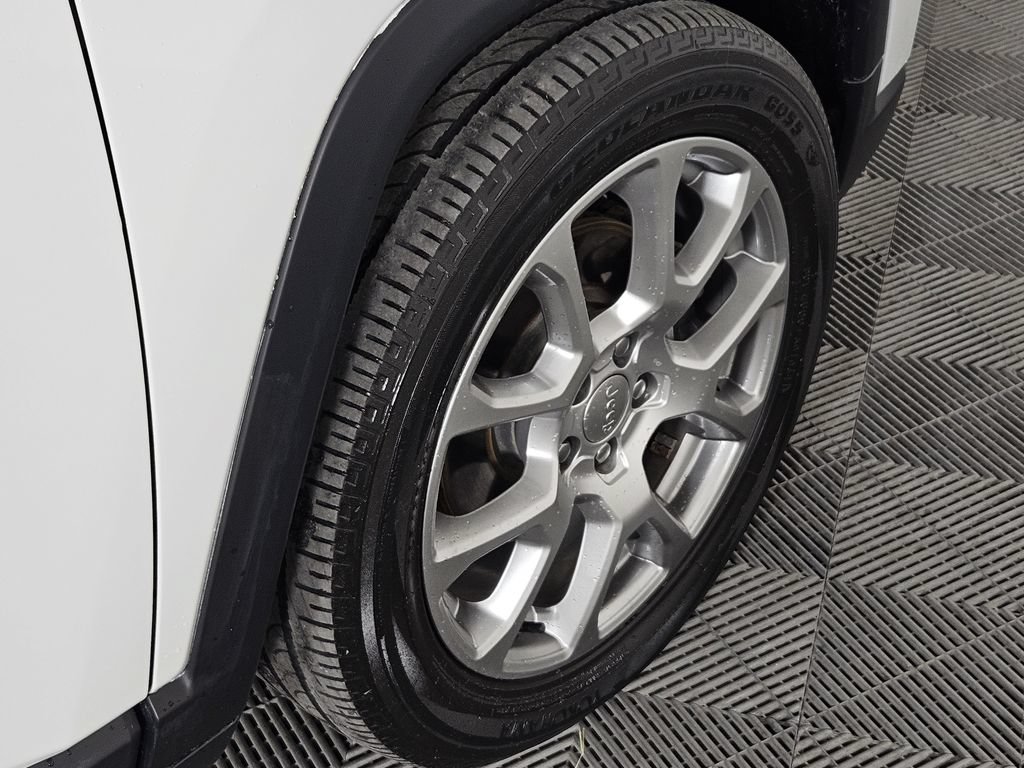 Used 2022 Jeep Compass Latitude AWD/4WD image 6