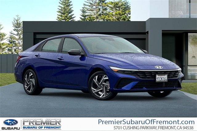 Used 2025 Hyundai Elantra SEL video 1