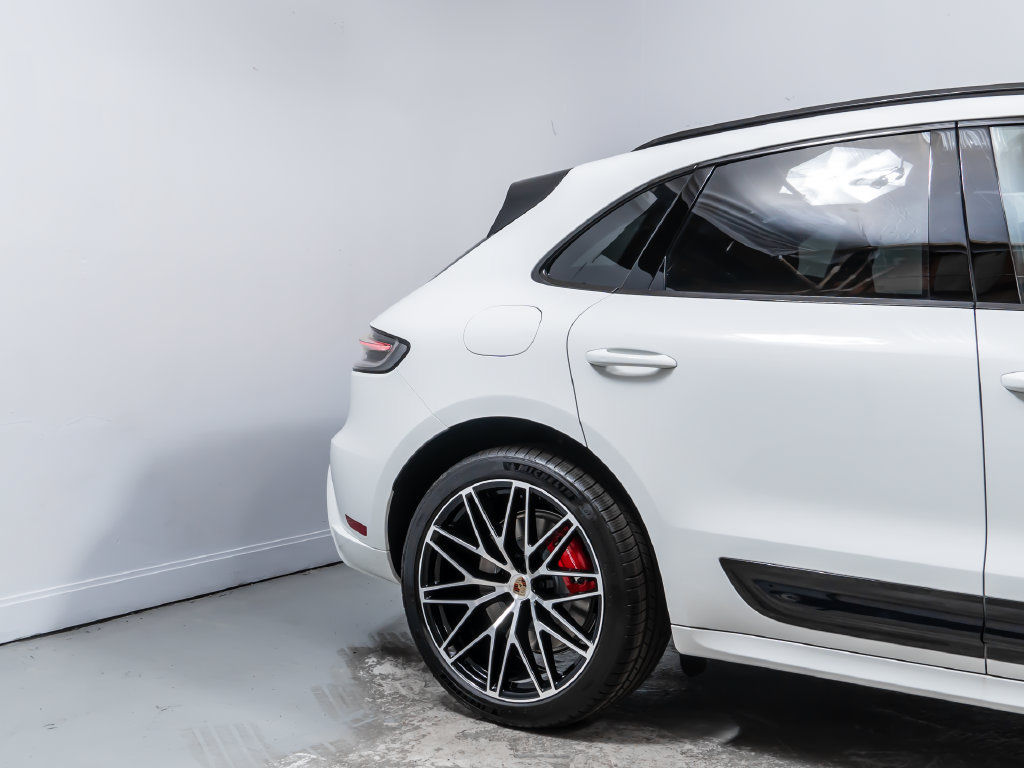 New 2026 Porsche Macan GTS AWD/4WD image 11