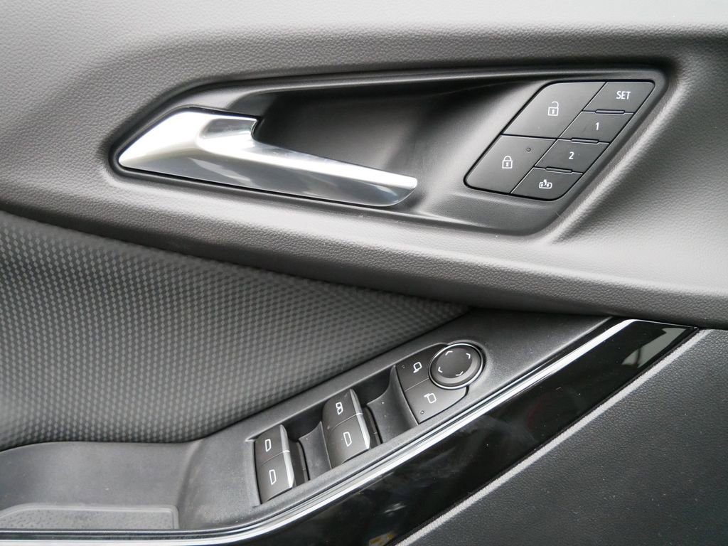 New 2026 Chevrolet Equinox RS w/ Convenience Package III image 14