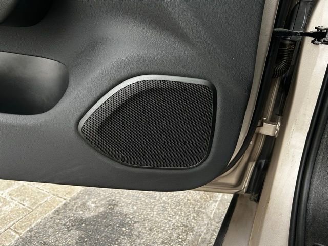 Used 2023 Volvo S60 B5 Plus w/ Climate Package image 11