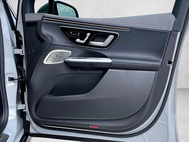 New 2026 Mercedes-Benz EQE 320 4MATIC SUV image 30