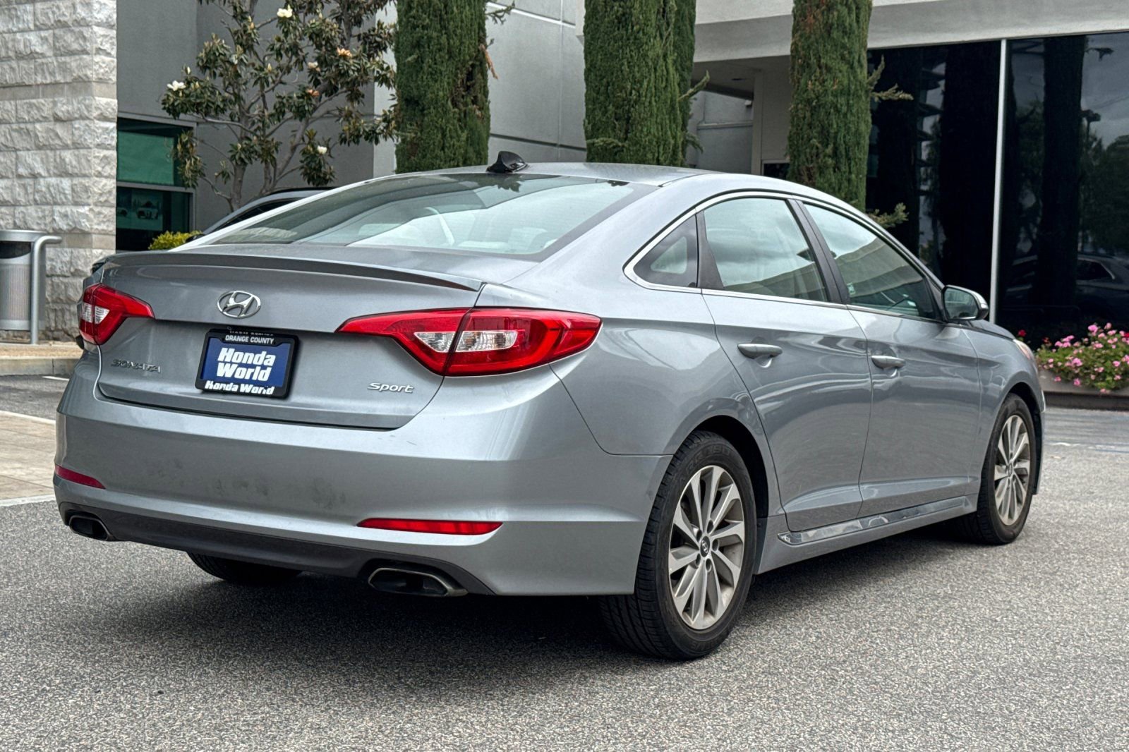 Used 2016 Hyundai Sonata Sport FWD image 5