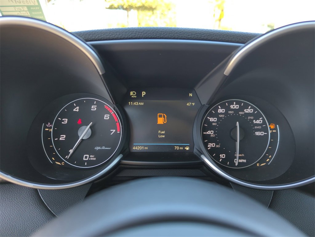 Used 2019 Alfa Romeo Giulia Base image 45