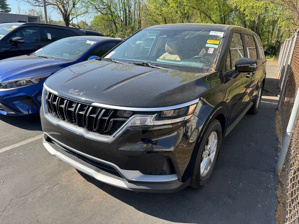 Certified 2024 Kia Carnival LX image 9