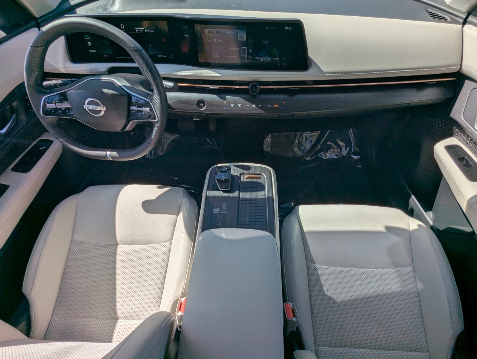 Certified 2025 Nissan Ariya AWD image 14