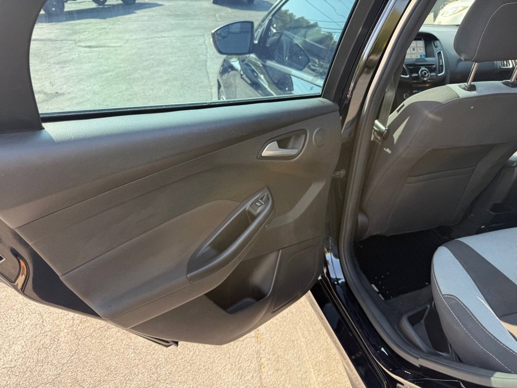 Used 2017 Ford Focus ST w/ Equipment Group 401A FWD image 73