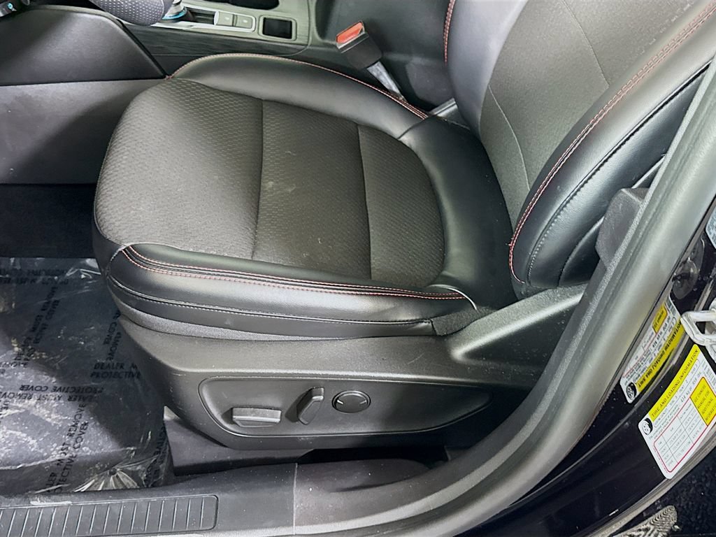 Used 2023 Ford Escape ST-Line w/ Tech Pack #1 FWD image 22