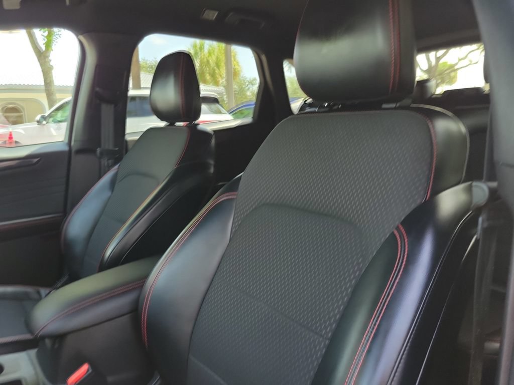 Certified 2023 Ford Escape ST-Line w/ Tech Pack #1 FWD image 16