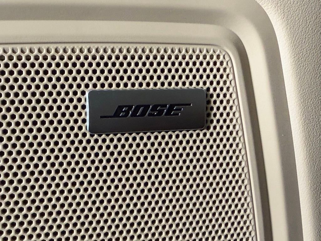 New 2026 Porsche Macan Turbo image 28