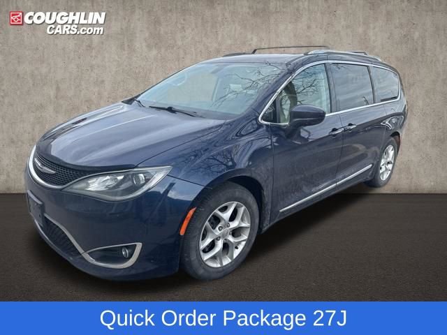 Used 2018 Chrysler Pacifica Touring-L Plus w/ Tire & Wheel Group image 3