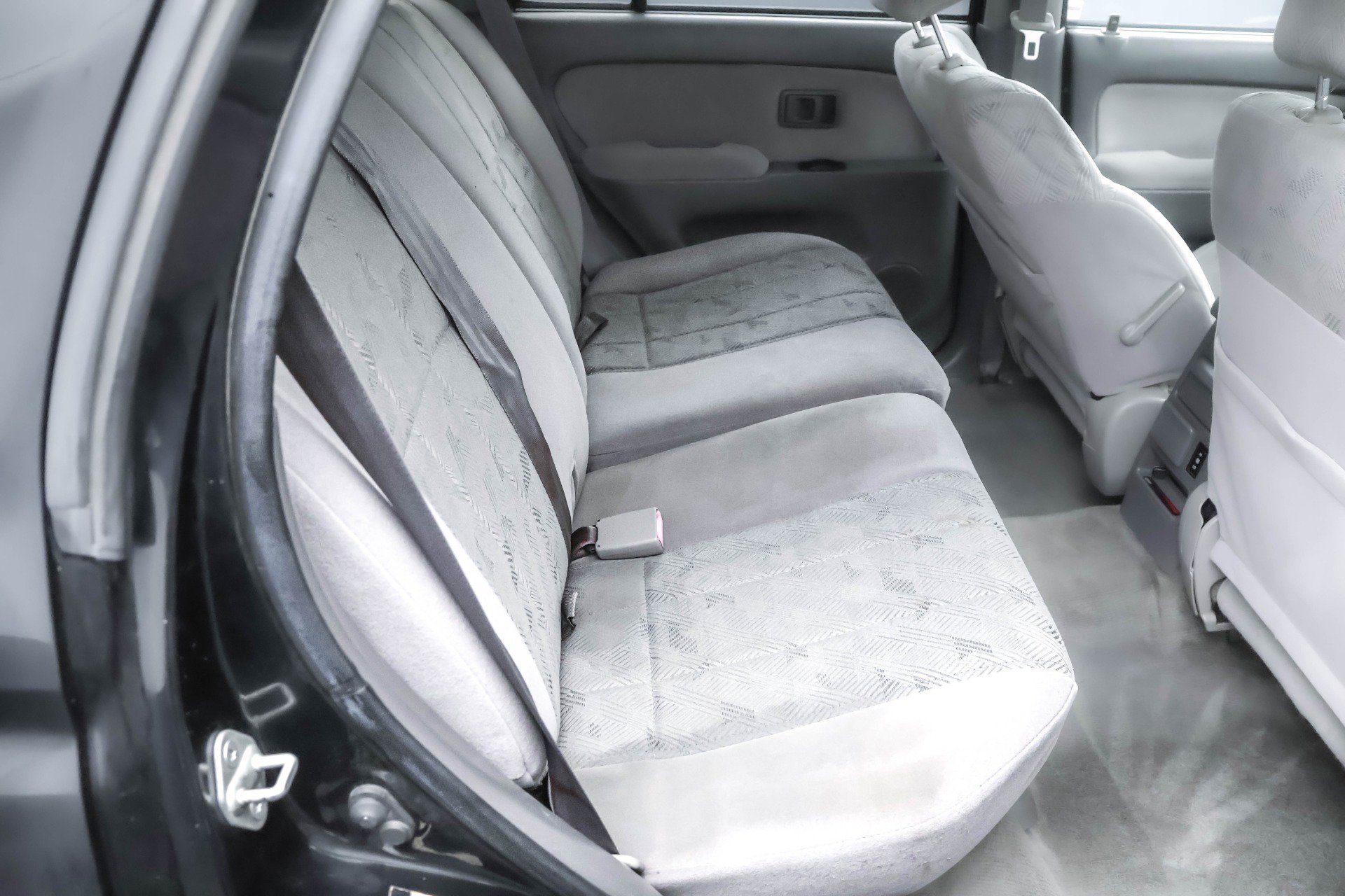 Used 2001 Toyota 4Runner SR5 image 19