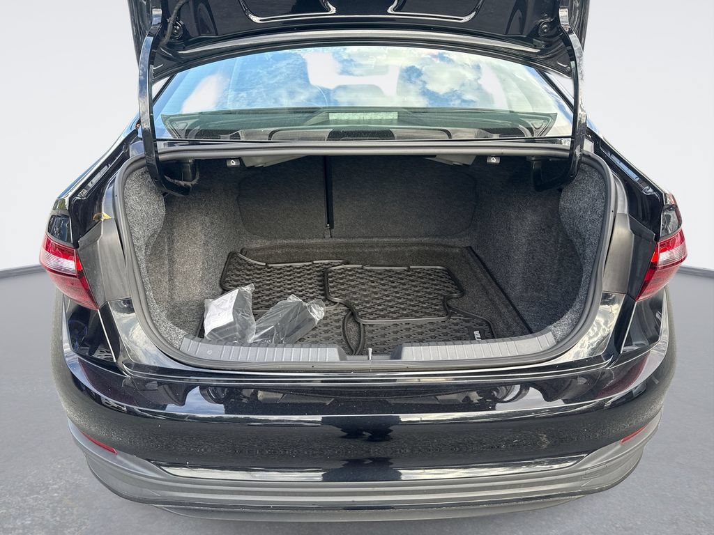 Used 2023 Volkswagen Jetta SE FWD image 20