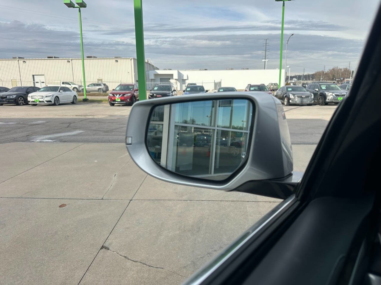 Used 2017 Cadillac XTS Luxury image 19