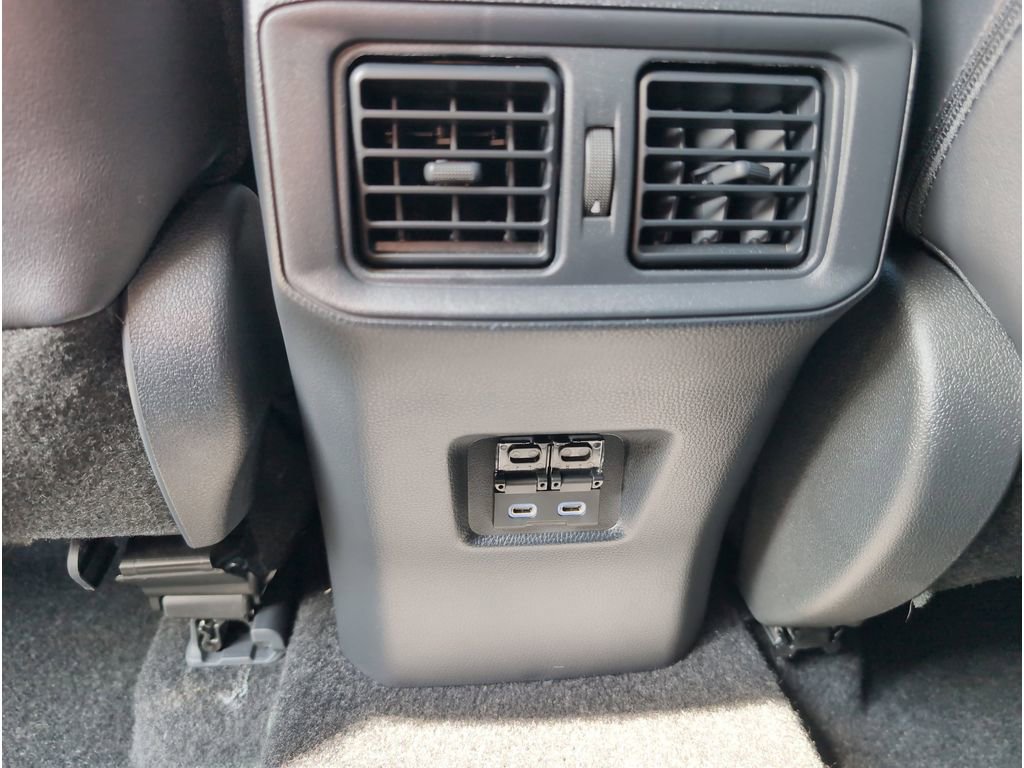Used 2024 Toyota RAV4 TRD Off-Road image 27