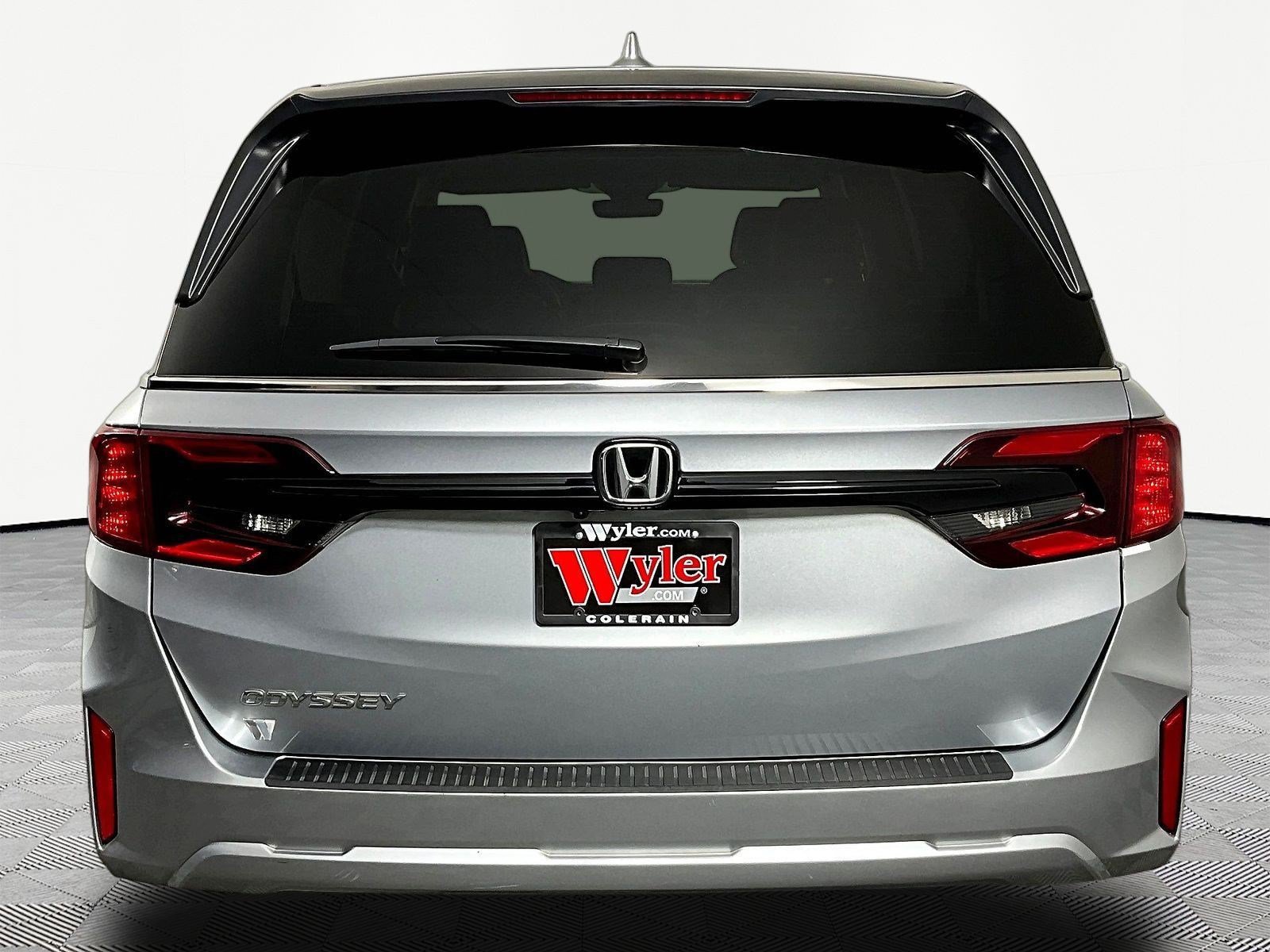 Used 2025 Honda Odyssey EX-L image 5