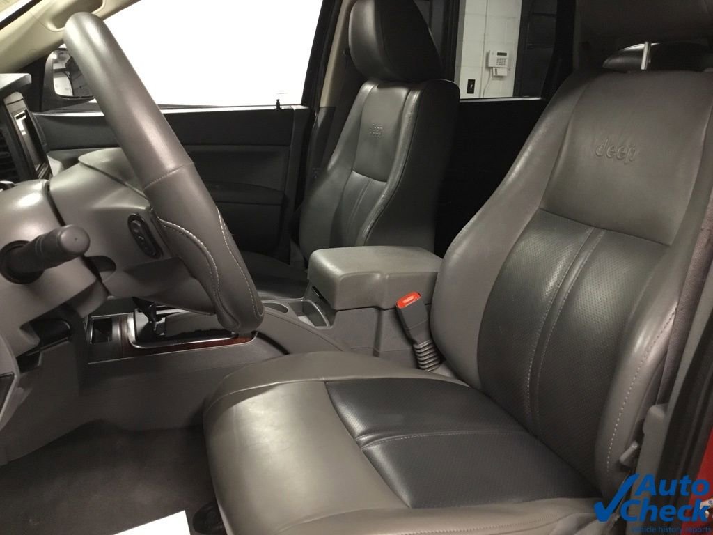 Used 2005 Jeep Grand Cherokee Limited image 21