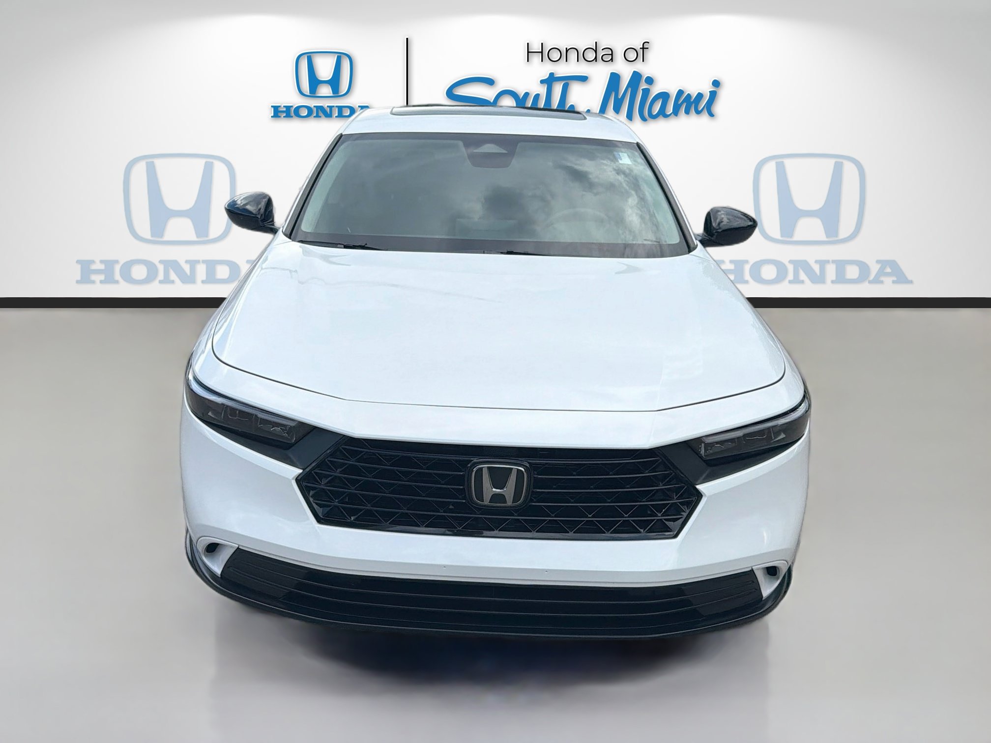 Used 2024 Honda Accord EX image 2