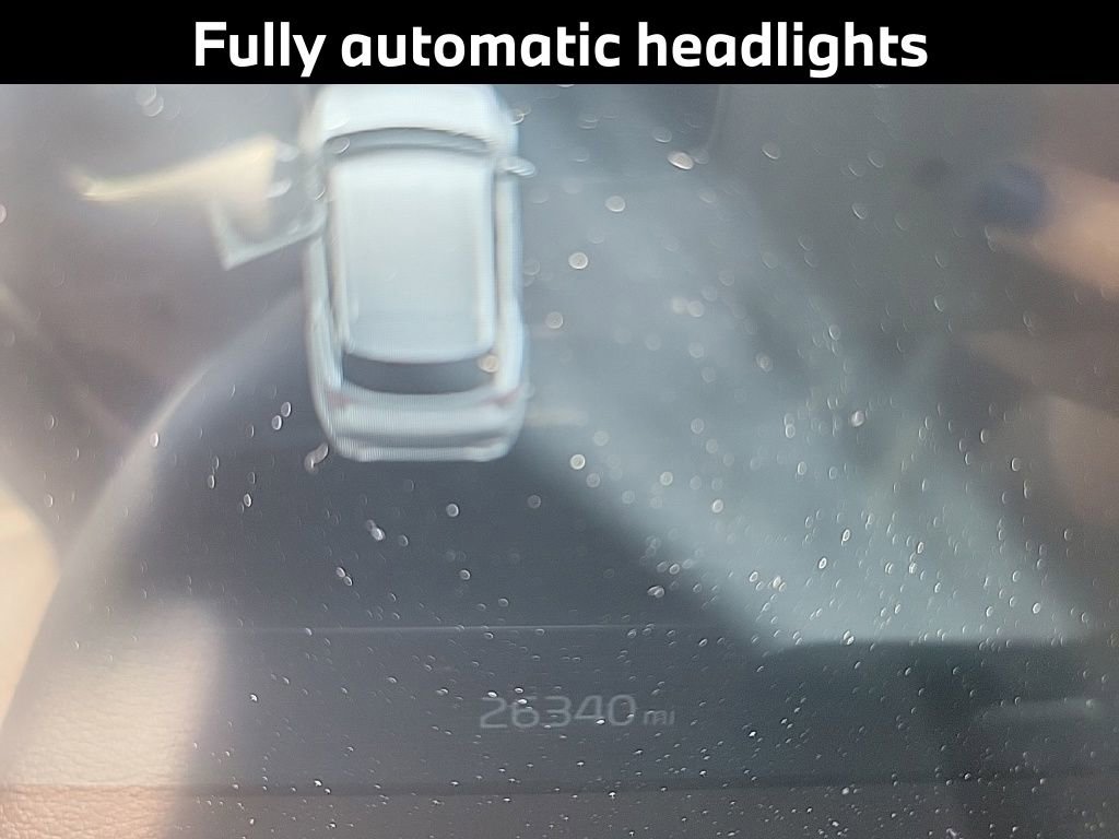 Used 2024 Kia Sportage EX image 12