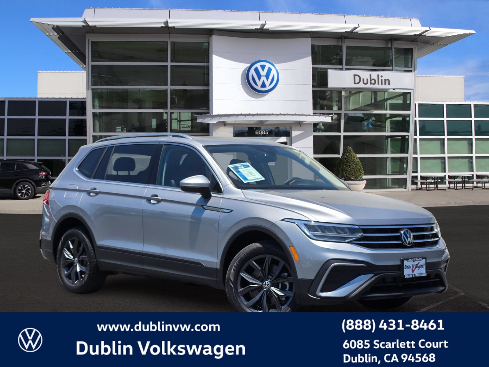 Certified 2023 Volkswagen Tiguan SE w/ Panoramic Sunroof Package