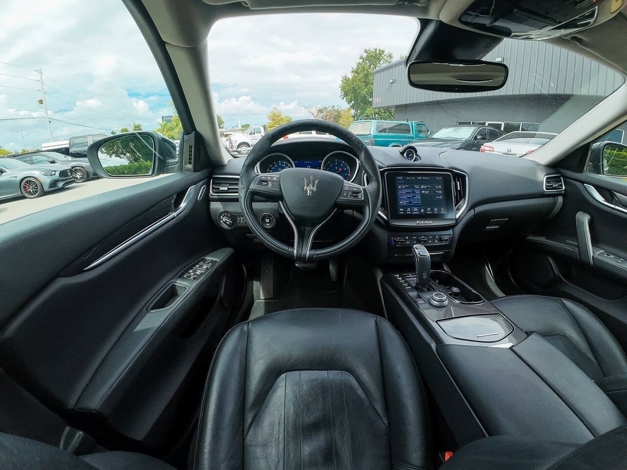 Used 2020 Maserati Ghibli RWD image 26