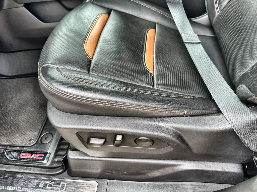 Used 2024 GMC Sierra 1500 AT4 w/ Technology Package image 25