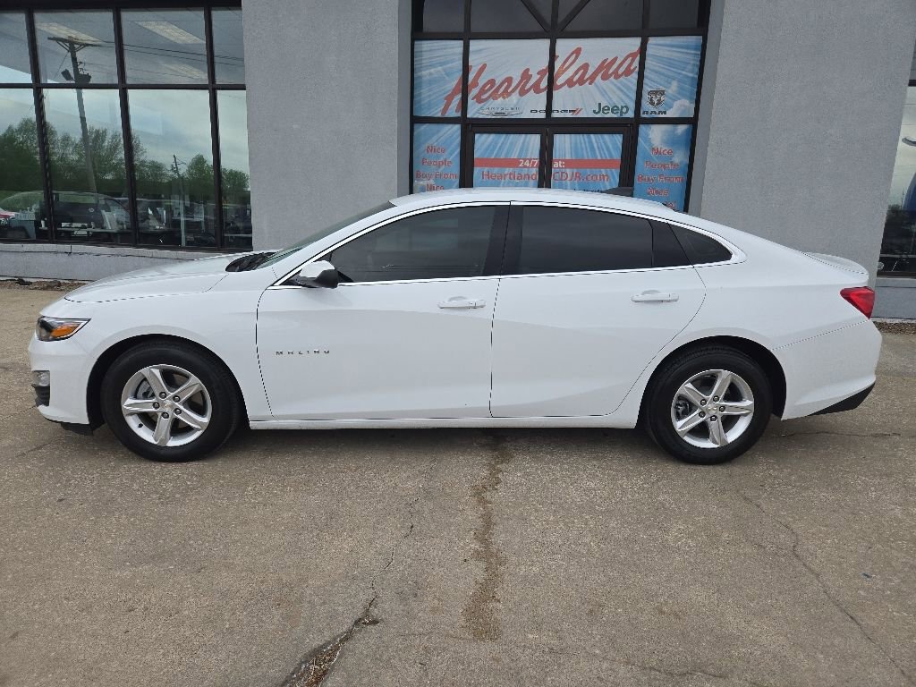 Used 2024 Chevrolet Malibu LS FWD image 5