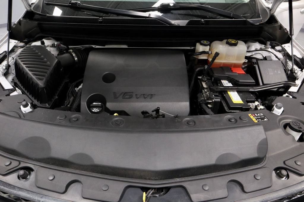 Used 2023 Buick Enclave Avenir w/ Avenir Technology Package AWD/4WD image 17