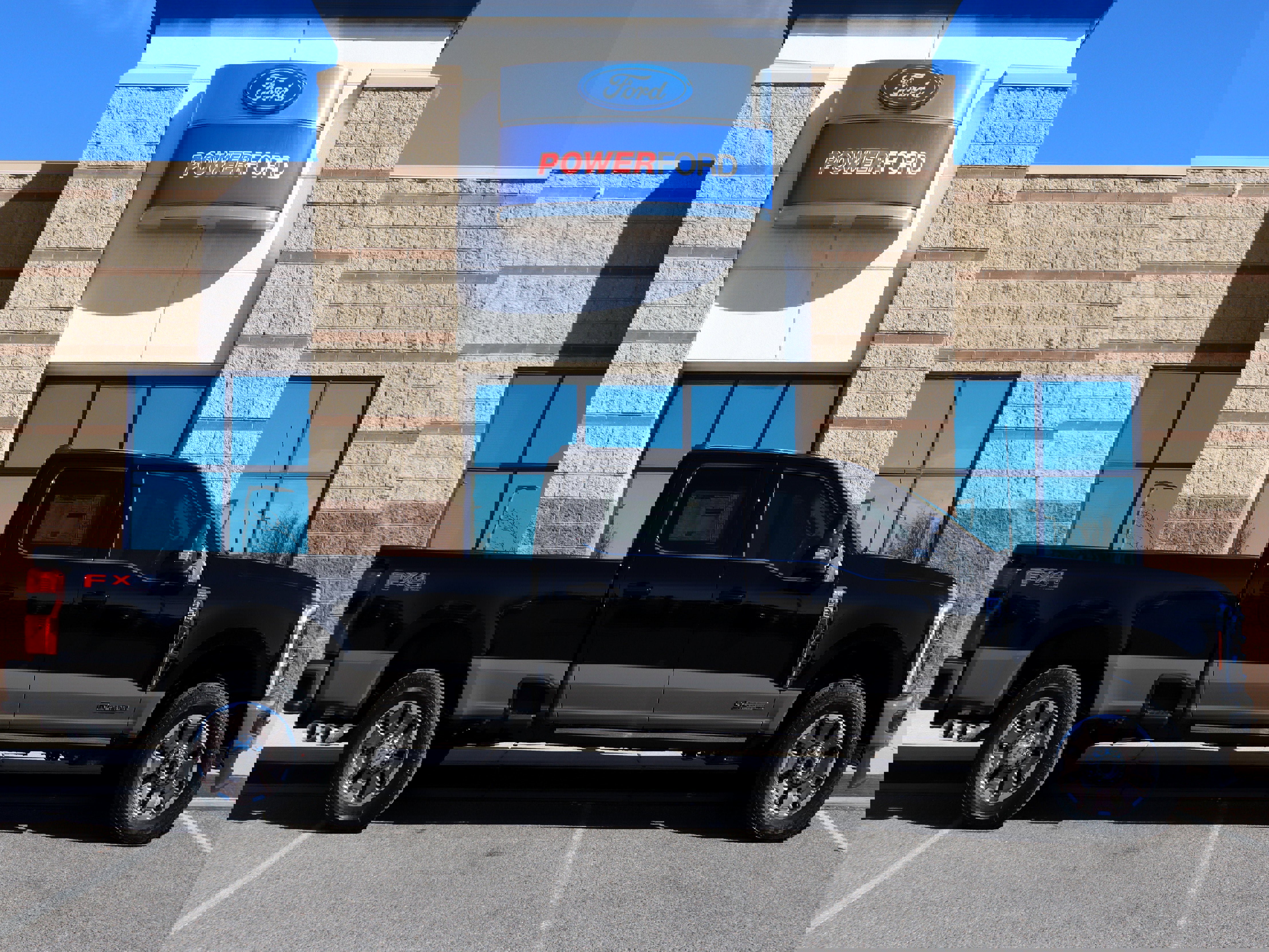 New 2026 Ford F350 King Ranch w/ FX4 Off-Road Package image 5