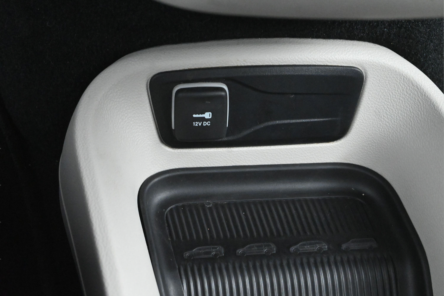 Used 2024 Chrysler Pacifica Touring-L FWD image 23