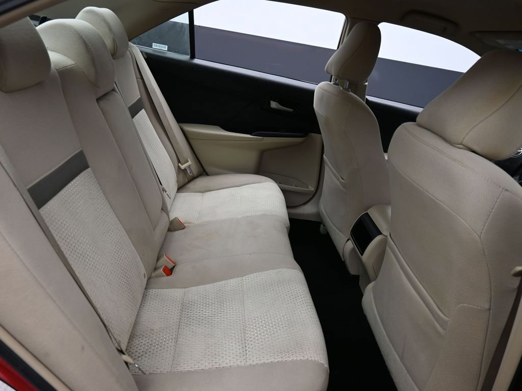 Used 2014 Toyota Camry LE FWD image 14