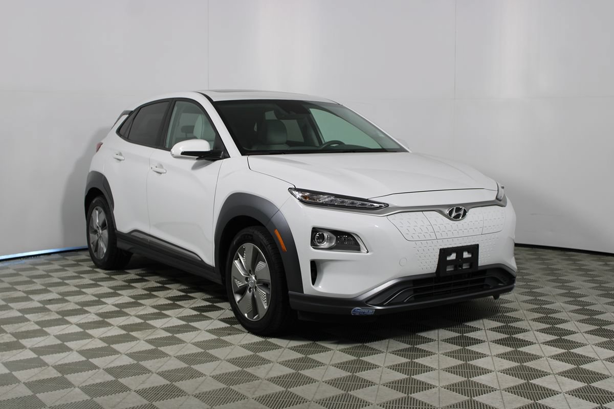 Used 2021 Hyundai Kona Limited w/ Cargo Package FWD image 28