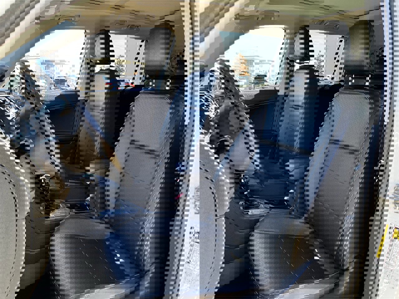 Used 2018 Volkswagen Tiguan SEL image 23