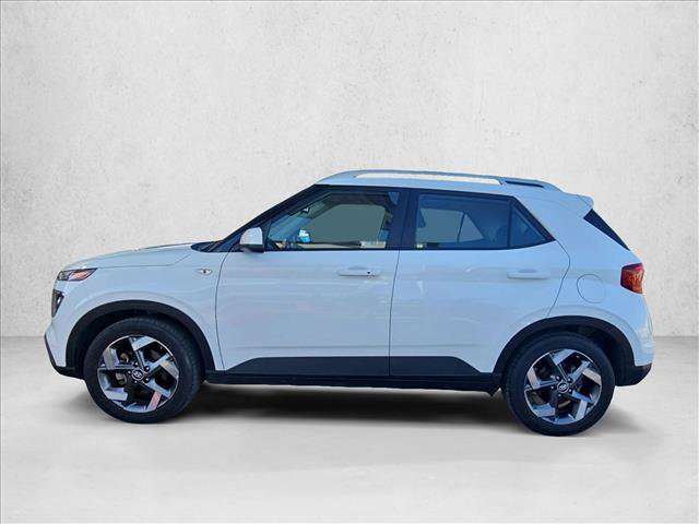 Certified 2025 Hyundai Venue SEL FWD image 9