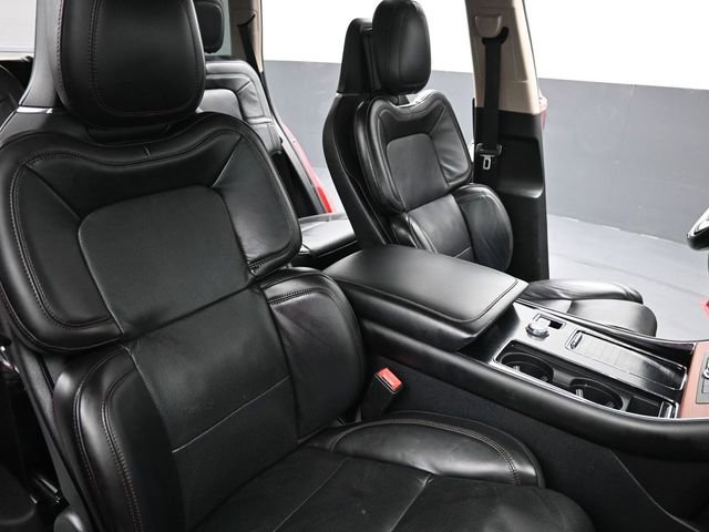 Used 2020 Lincoln Aviator Reserve w/ Equipment Group 202A image 27