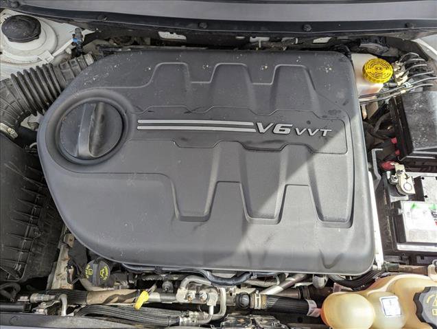 Used 2019 Jeep Cherokee Trailhawk image 24