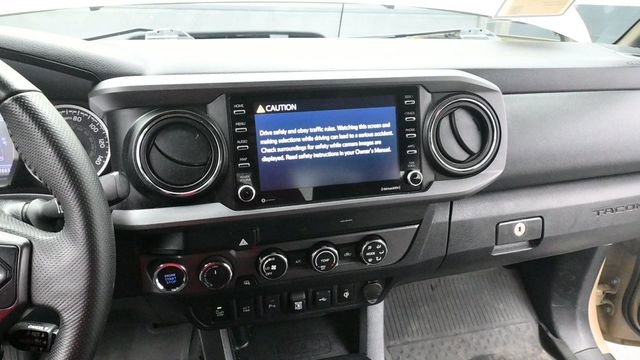 Used 2020 Toyota Tacoma TRD Off-Road w/ Technology Package AWD/4WD image 19