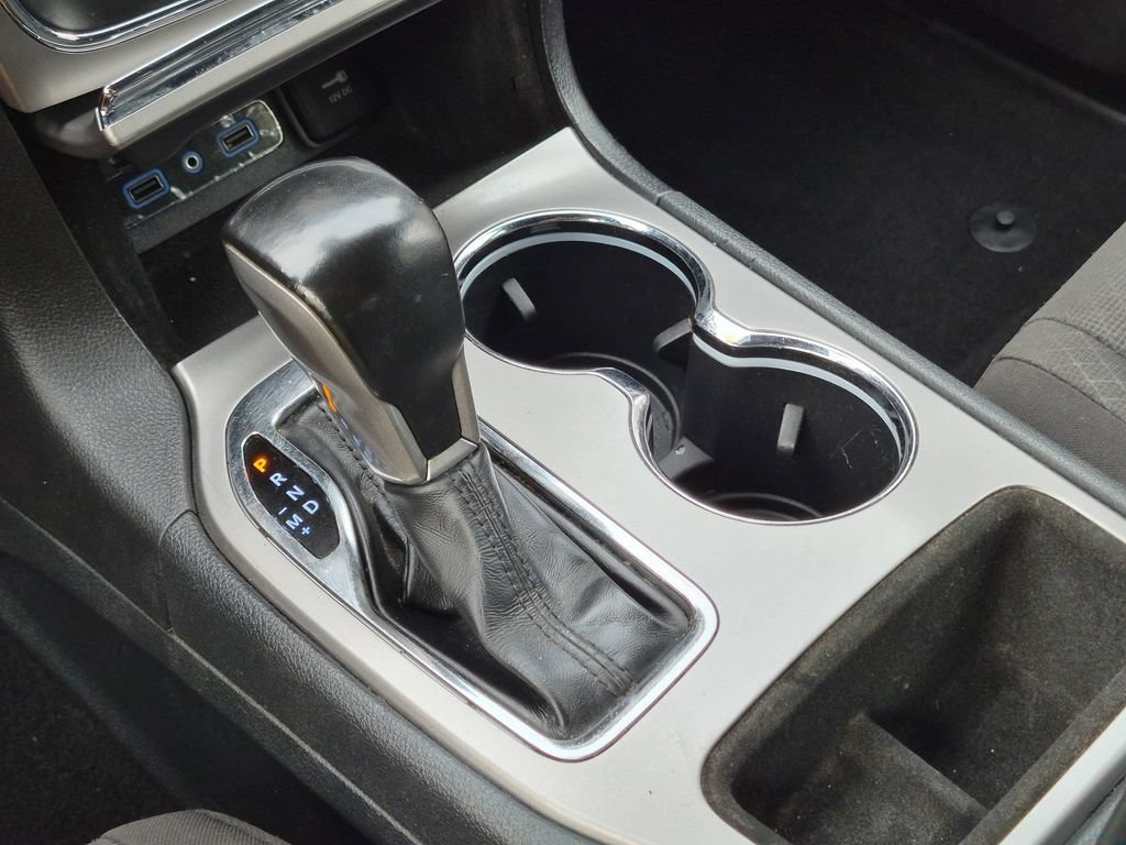 Used 2020 Jeep Grand Cherokee Laredo AWD/4WD image 16